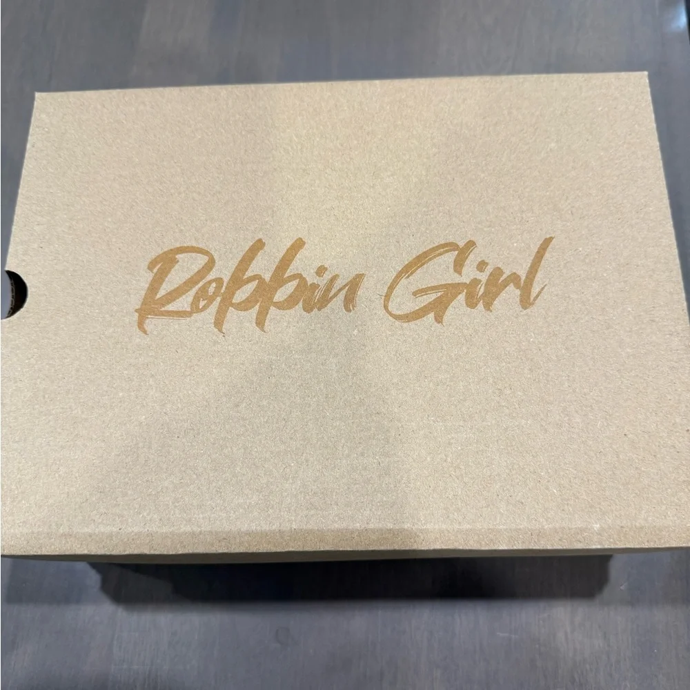 NIB Cape Robbin Women's  Open Square Toe Novelty Heel - Single Square Toe Cear